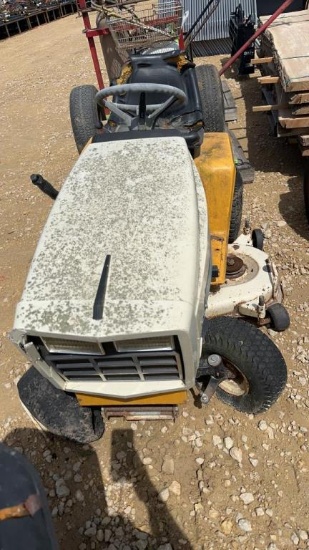 INTERNATIONAL 1720 MOWER