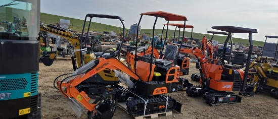 AGT QH12R EXCAVATOR
