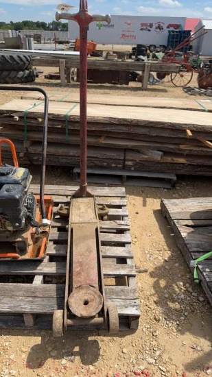 FLOOR JACK