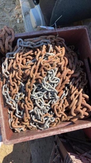 BASKET OF CHAINS