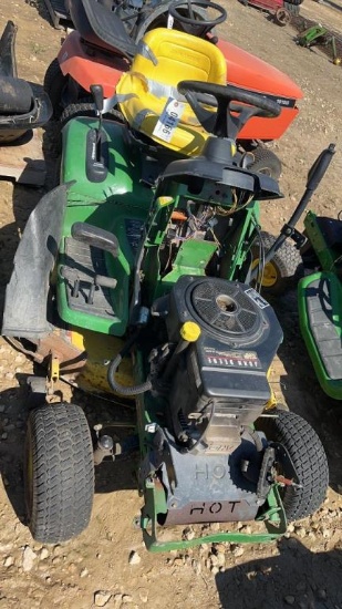 JOHN DEERE LX255 RIDING MOWER