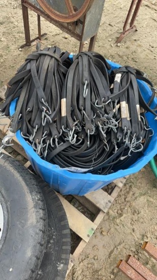 TUB OF BUNGEE CORDS