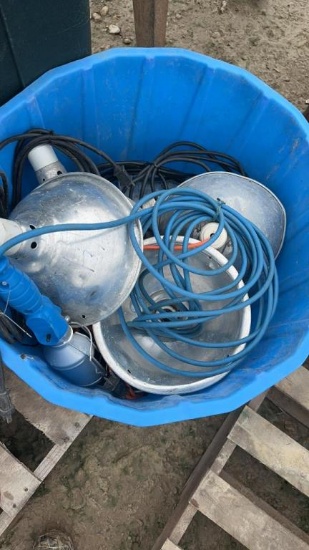 TUB OF HEAT LAMPS