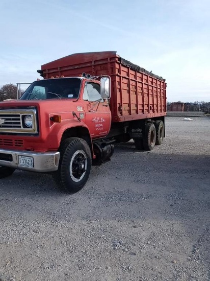 1979 Chevy grain truck - VUT
