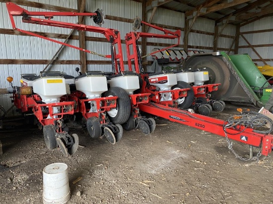 White 8222 12-30" no till planter,
