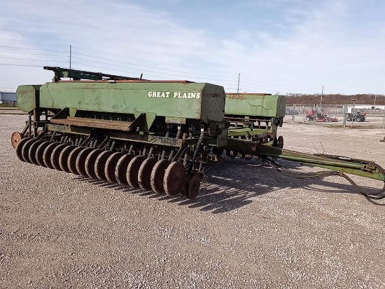 Great Plains 30' conventional drill