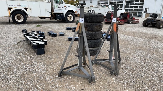 9 ton Gray Jack stands