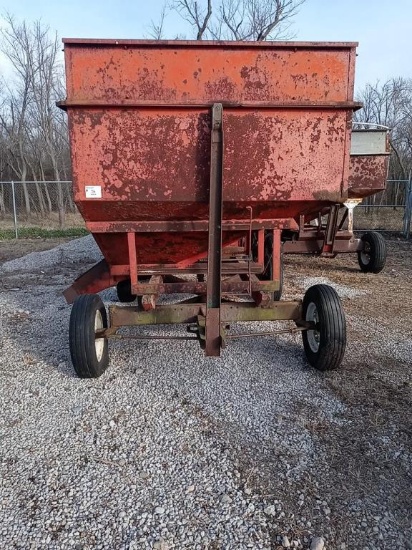 Gravity wagon w/ Oliver running gear