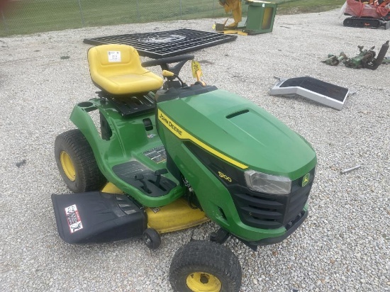 JD S100 Riding Mower, 42" Deck, Head Lights +
