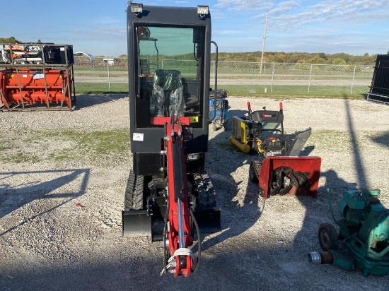 Miva Mini Excavator, Back Fill Blade +
