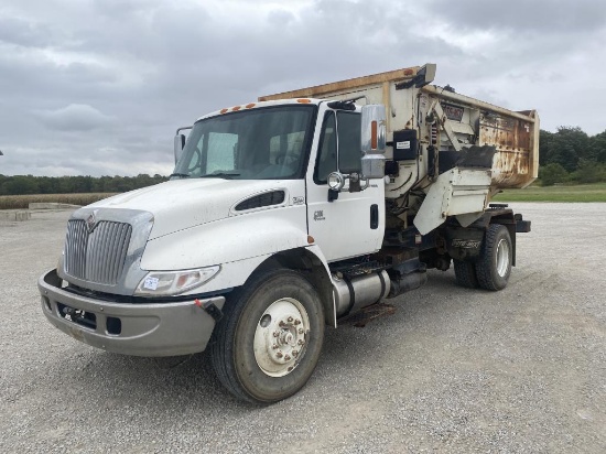 2002 IH 4300 Dump Truck VUT