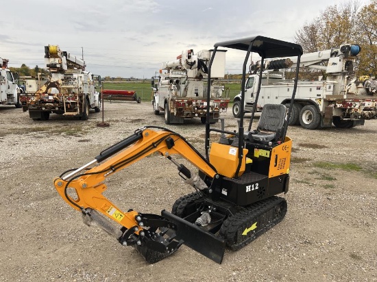 H12 Mini Excavator, Back Fill Blade +
