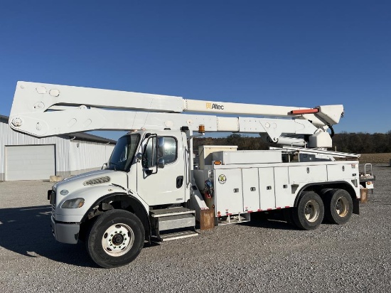 2009 Freightliner Business Class M2 72' bucket VUT
