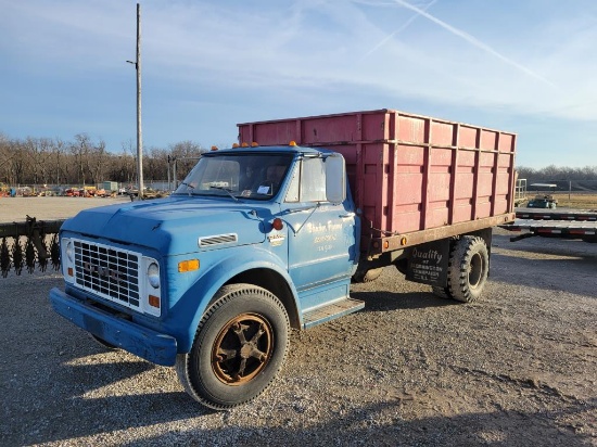 1972 Gmc C60 Single Axle Grain Truck, Vut