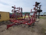 28 Ft International Field Cultivator *