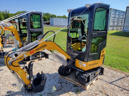 QK 18 Excavator - AGT SHIPPING DAMAGE +