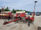 IH 800 6 Row Planter*