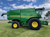 John Deere S770 Combine *  Wilson Closeout 217-620-9660