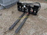 Hydraulic Skid Steer Forks - AGT +