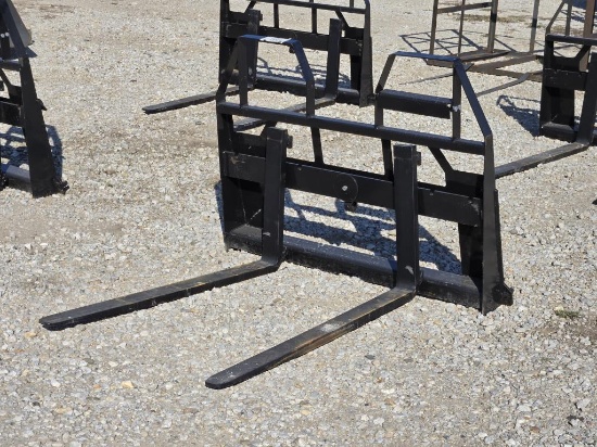 1 Ton Pallet Forks  +