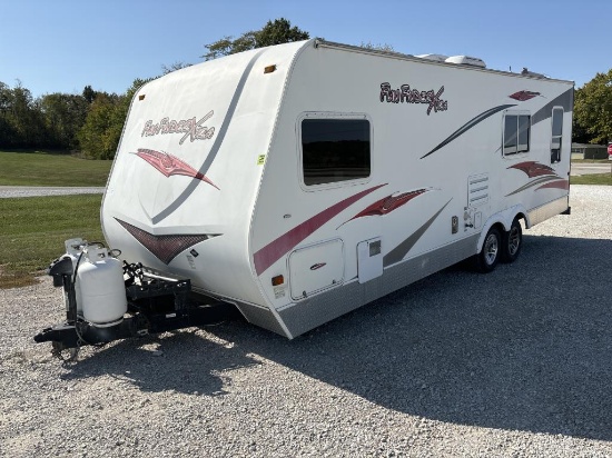 2010 Fun Finder X Camper/Toy Hauler VUT