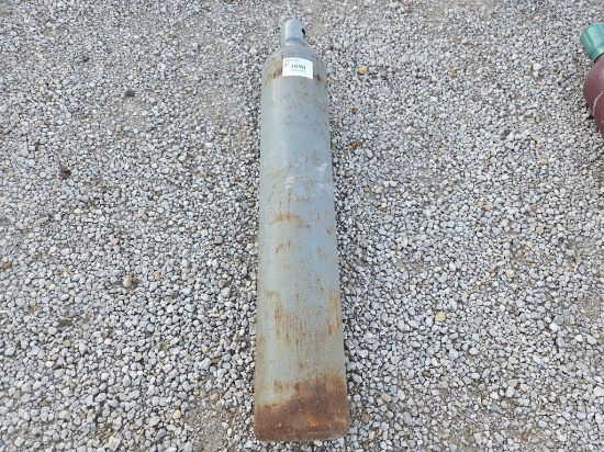 oxygen tank