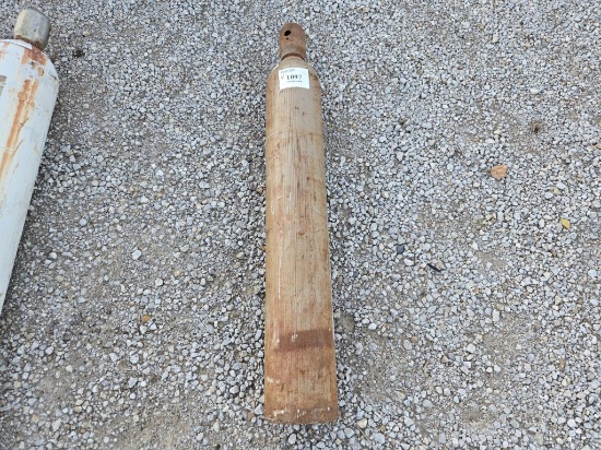 oxygen tank