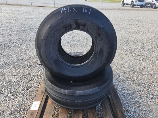 14.Lx16-1 Tire (1)