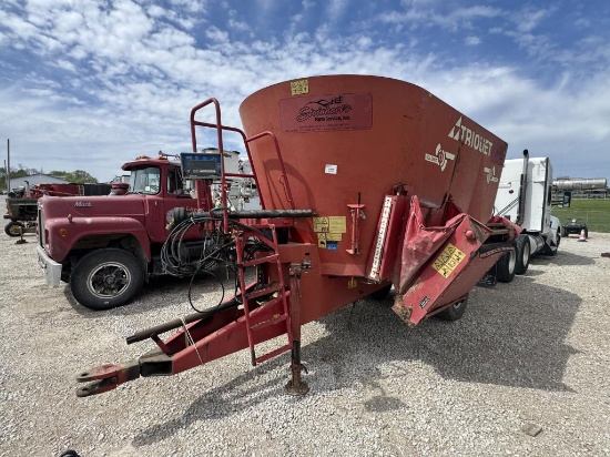 Triolet SM-15-ZK TMR Feed Mixer *