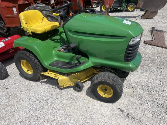 John Deere LT155