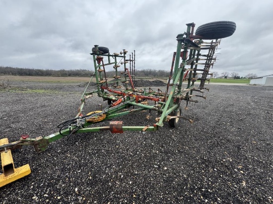 Glencoe 28’ Field Cultivator w/3 Bar Spring Tooth*