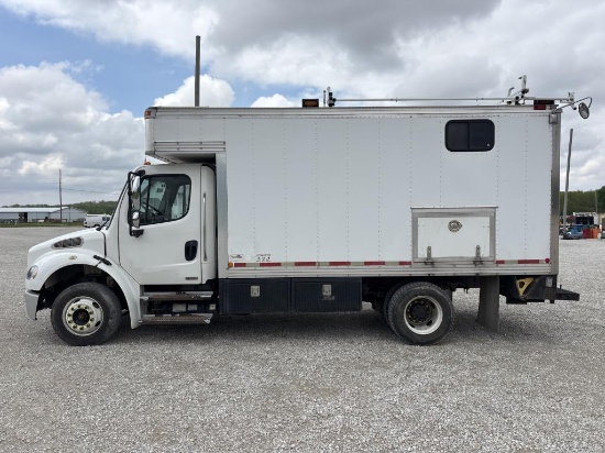2005 Freightliner M2 VUT
