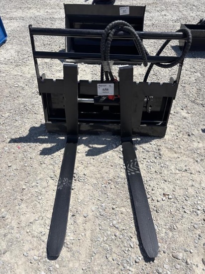 Mini Skid Steer Side Shift Fork  GIYI 2025 +