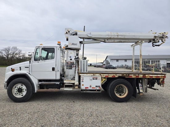 2003 Freightliner FL80 VUT