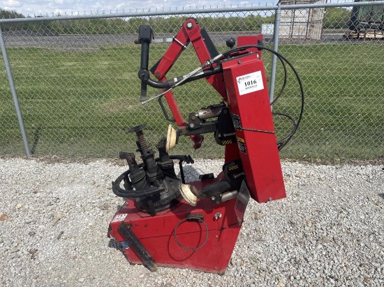 Hunter TC 3500 Tire Changer with Bead Inflator