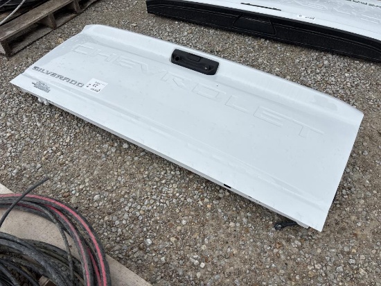 Tailgate for Chevy 1500 +