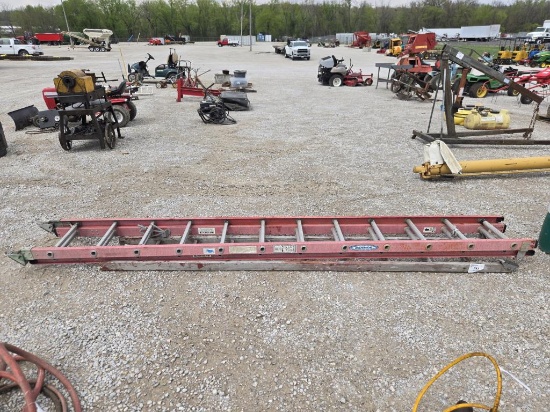 Ladders - Aluminum Fiberglass