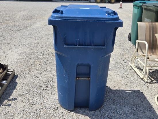 Commercial Grade Garbage Toter