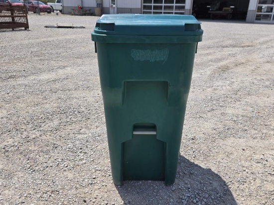 Commercial Grade Garbage Toter