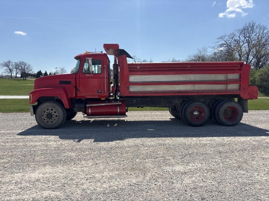 2001 Mack CH600 Dump truck VUT