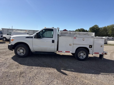 2012 Ford F350 XL service truck VUT