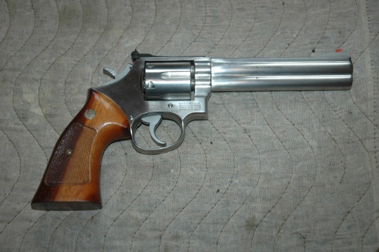 Smith & Wesson 686