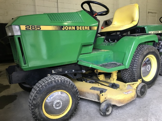 1996 John Deere 285