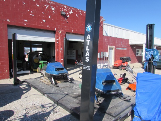 2013 Atlas Garage Pro 9,000 Pound 4 Post Lift