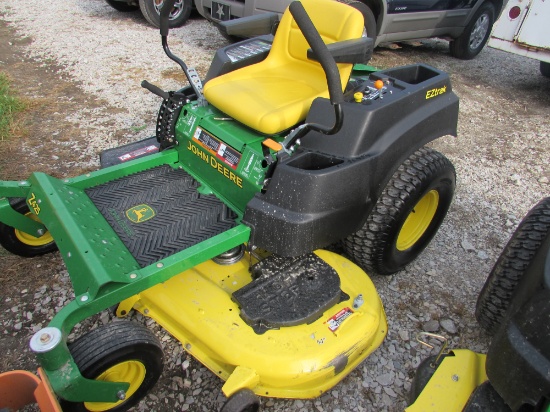 John Deere Z425 Hours: 155