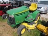 John Deere GT235