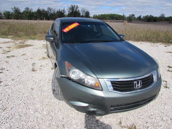2008 Honda Accord Miles: 233,755