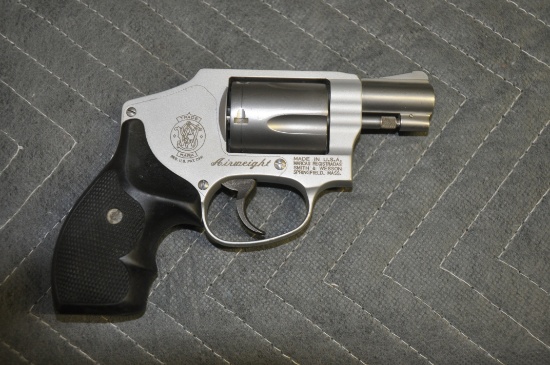 Smith & Wesson 642-1