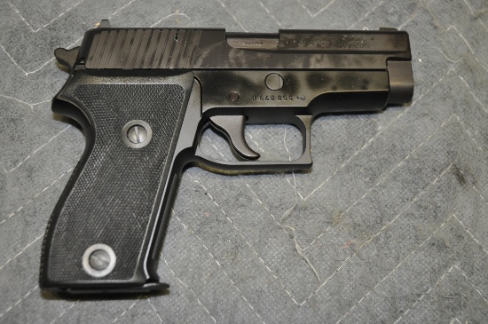 SIG P225