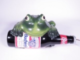 Nifty 1995 Budweiser Frog three-dimensional light-up tavern sign. Size: 22